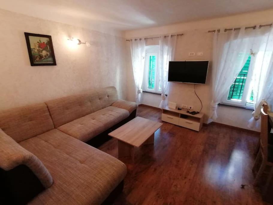 Apartment In Lovran Eksteriør billede